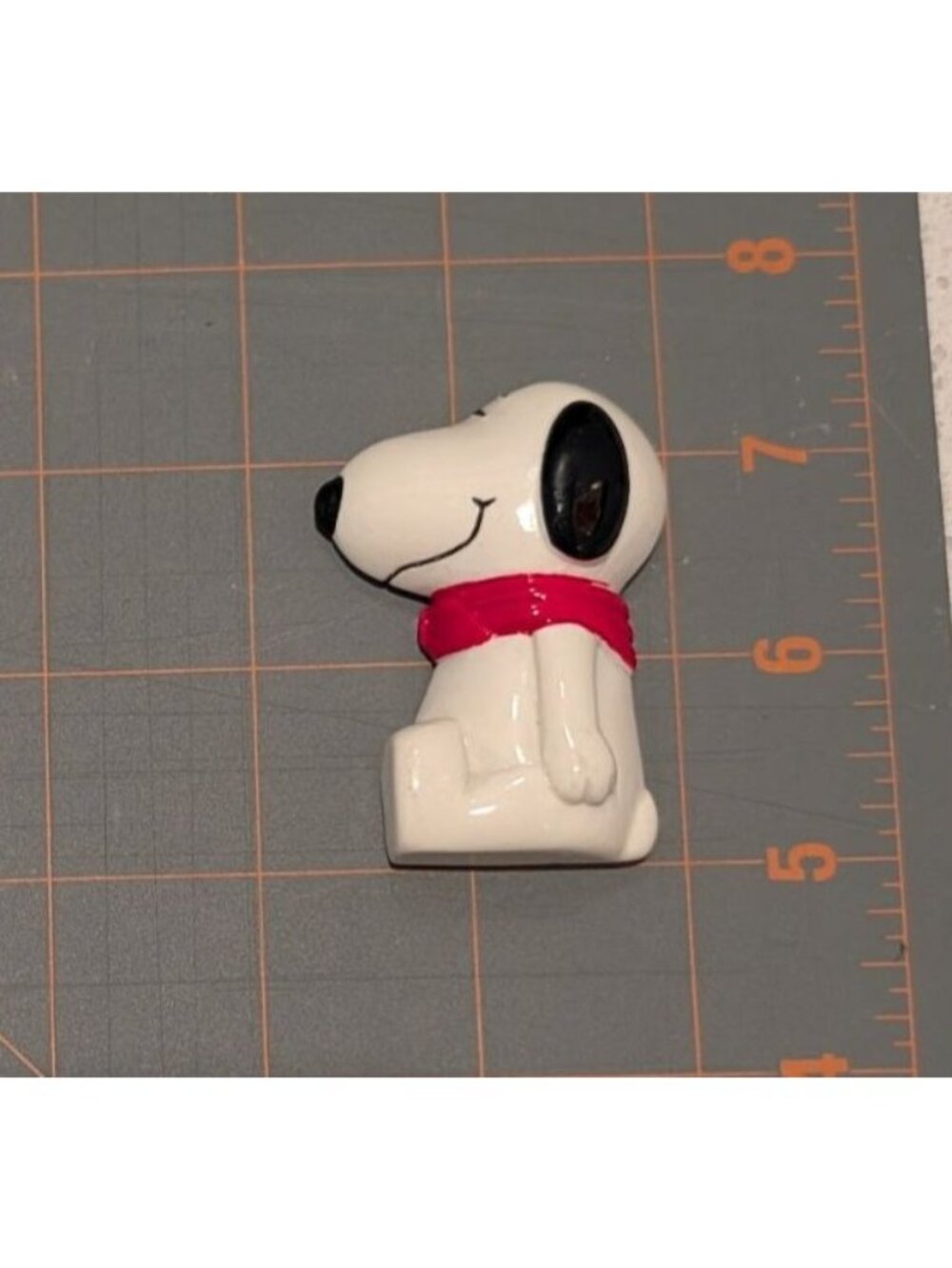 Vintage Snoopy Magnets Pair 2" Benjamin & Medwin 1958/1966 Taiwan - Picture 9 of 16
